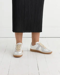 Replica Sneakers in White