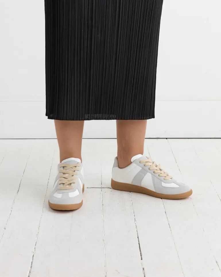 Replica Sneakers in White