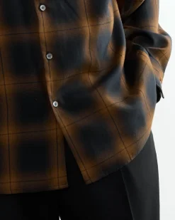 Routine Shirt in Tencel Ombre Plaid Brown