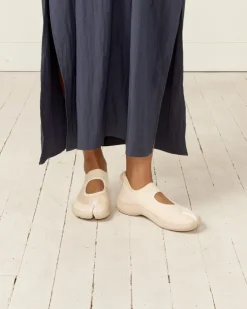 Sandal in Off White