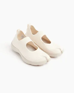 Sandal in Off White