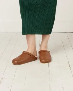 Shearling Clog in Umber