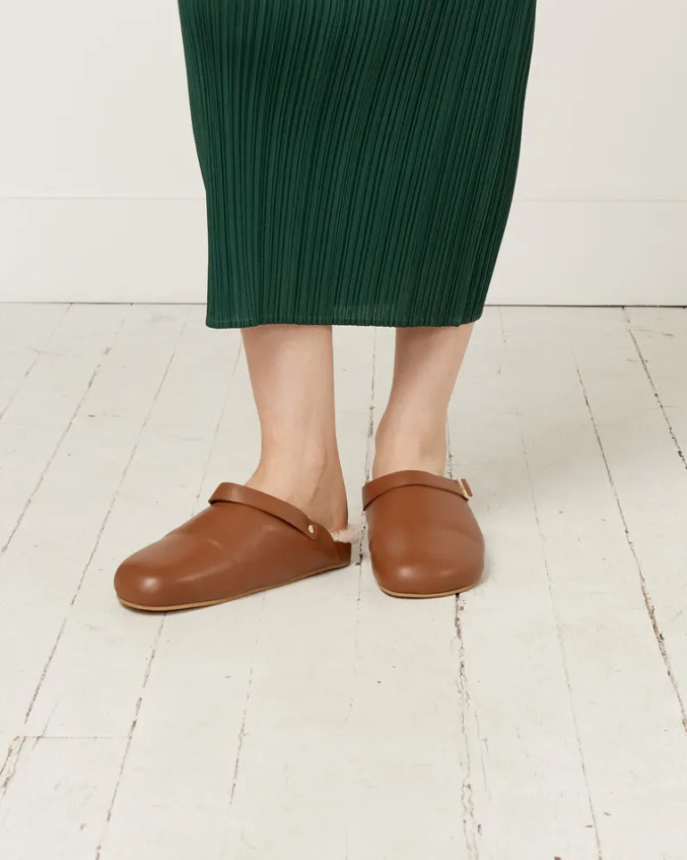 Shearling Clog in Umber