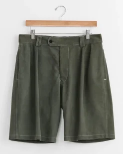 Sheep Suede Short in Green