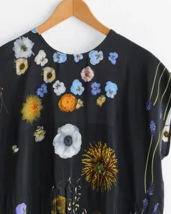 Simple Dress in Print I/Flowers on Black