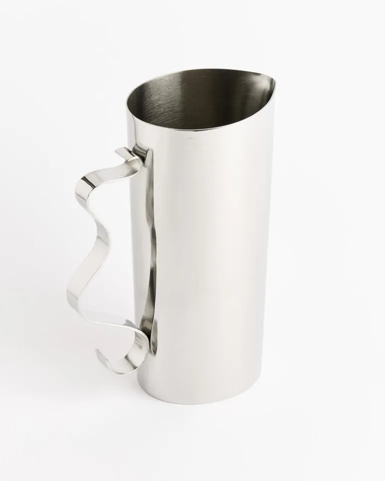 Squiggle Pitcher