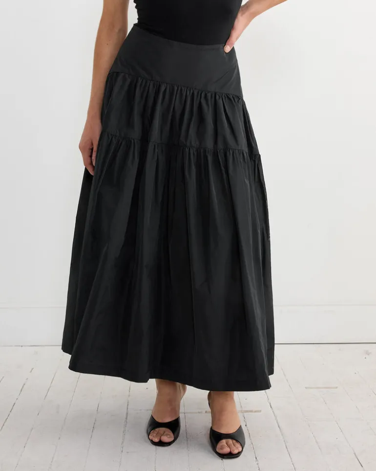 Swift Skirt in Black