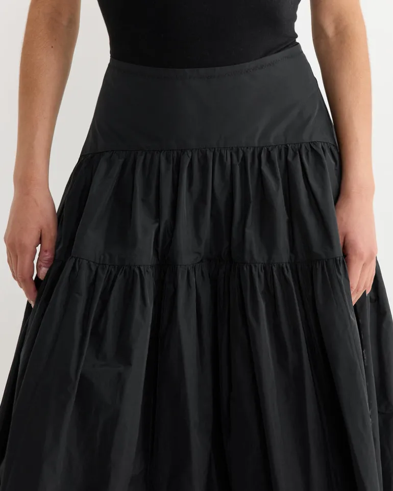 Swift Skirt in Black