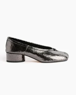 Tabi Ballerina in Crinkled Black