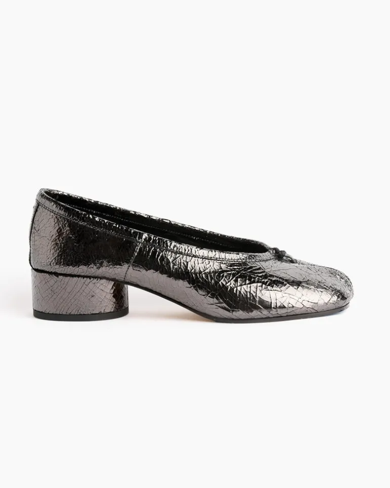 Tabi Ballerina in Crinkled Black