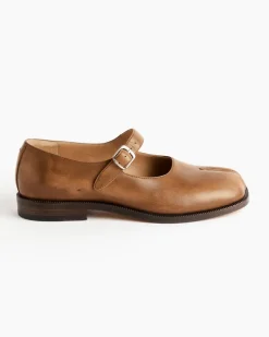 Tabi Mary Jane in Brown