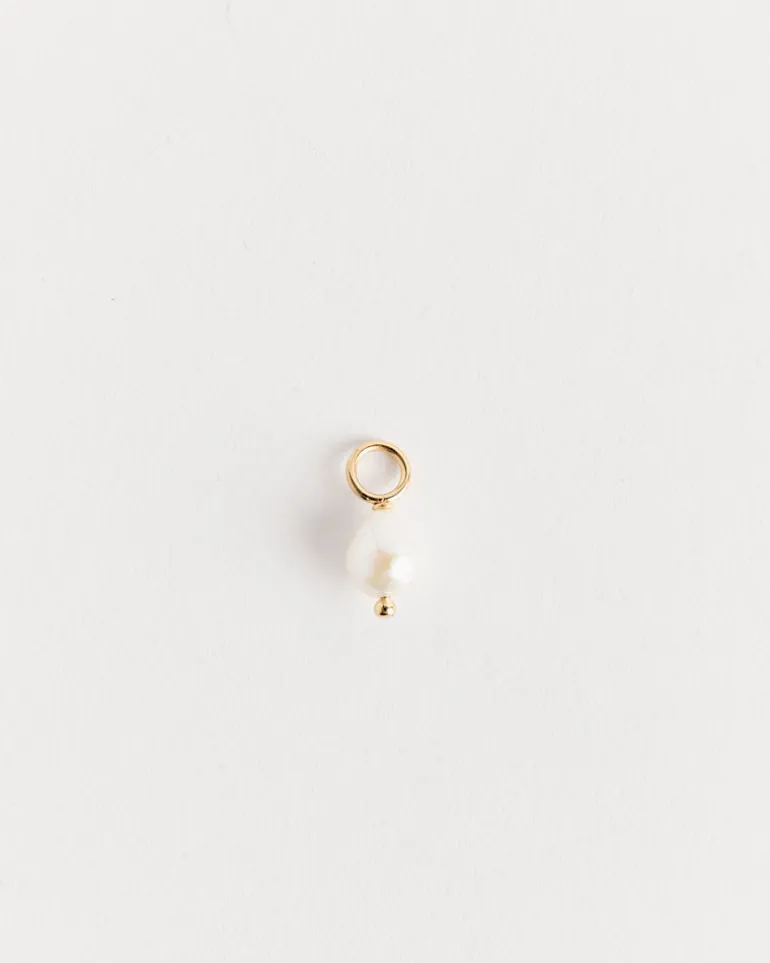 Tesoro Charm Pearl