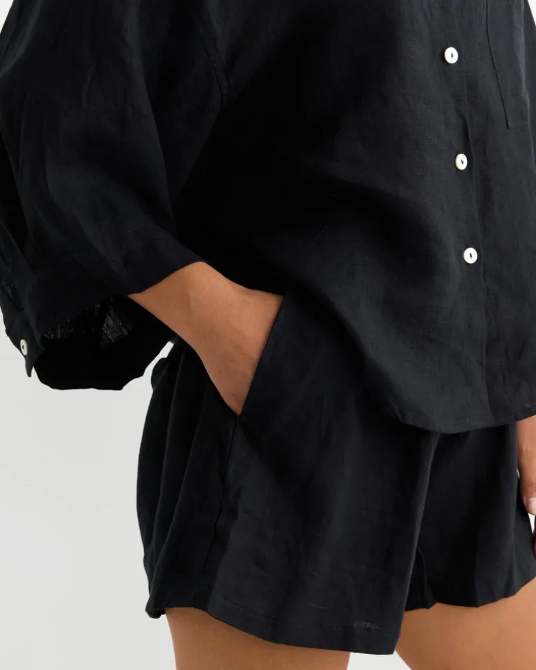 The 03 Set in Black