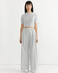 Three Tuck Banding Pant in Grey