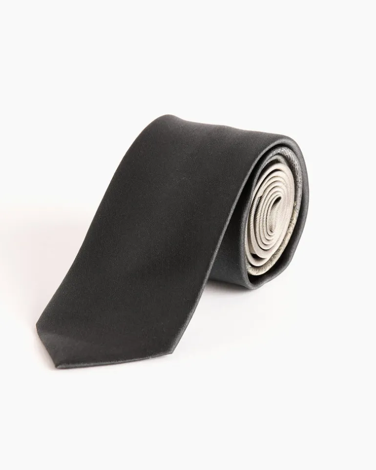 Tie in Anthracite