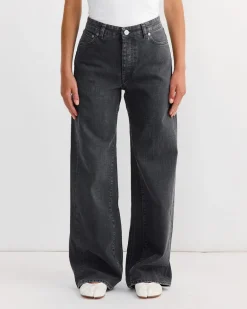 Treble Cut Jean in Black Coated Wash