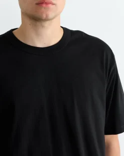 T-Shirt in Black