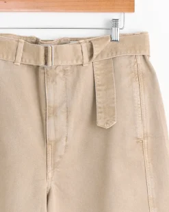 Twisted Short in Natural Beige