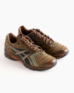 UB9-S Gel-DS Trainer 14 in Desert Camp/Piquant Orange
