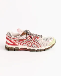 UB9-S Gel-Kayano 20 in Crystal Pink/Classic Red